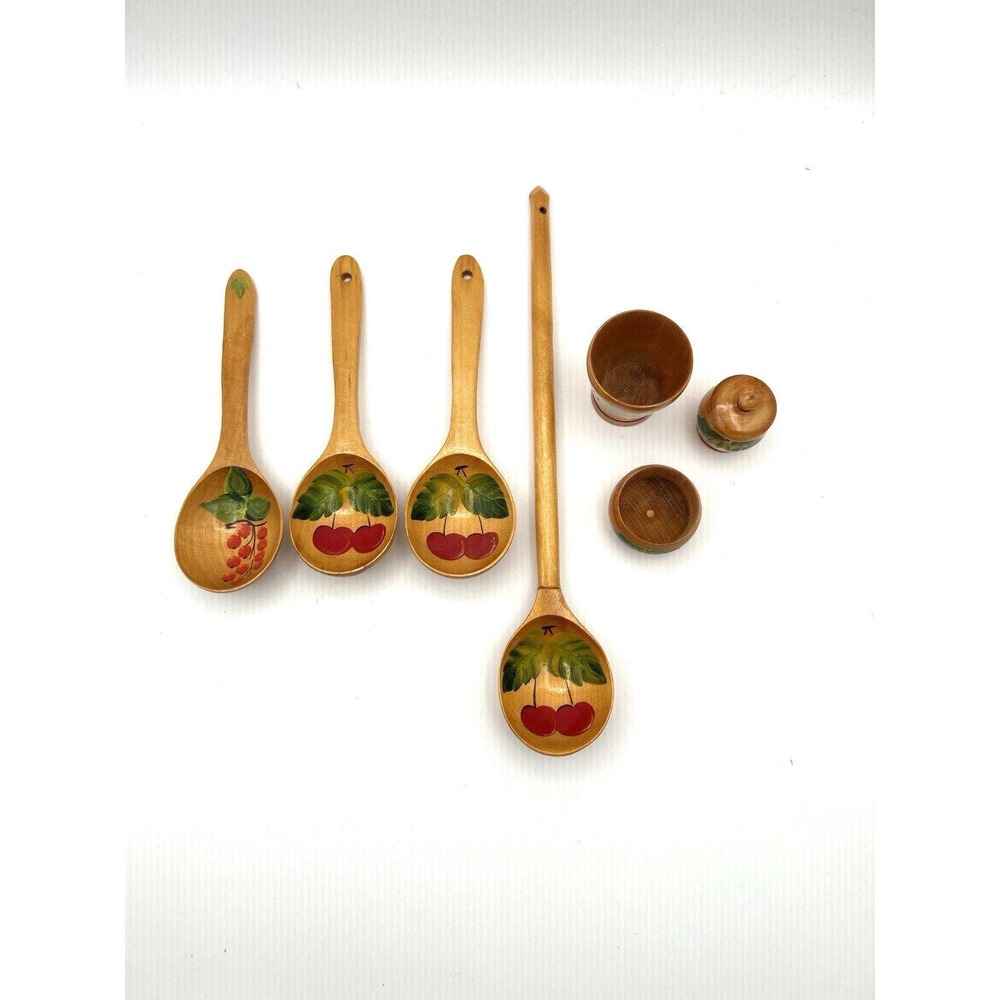 Vtg Wooden Spoon Set Natural Red Green Hand Painted Folk Art 8-Piece Decor